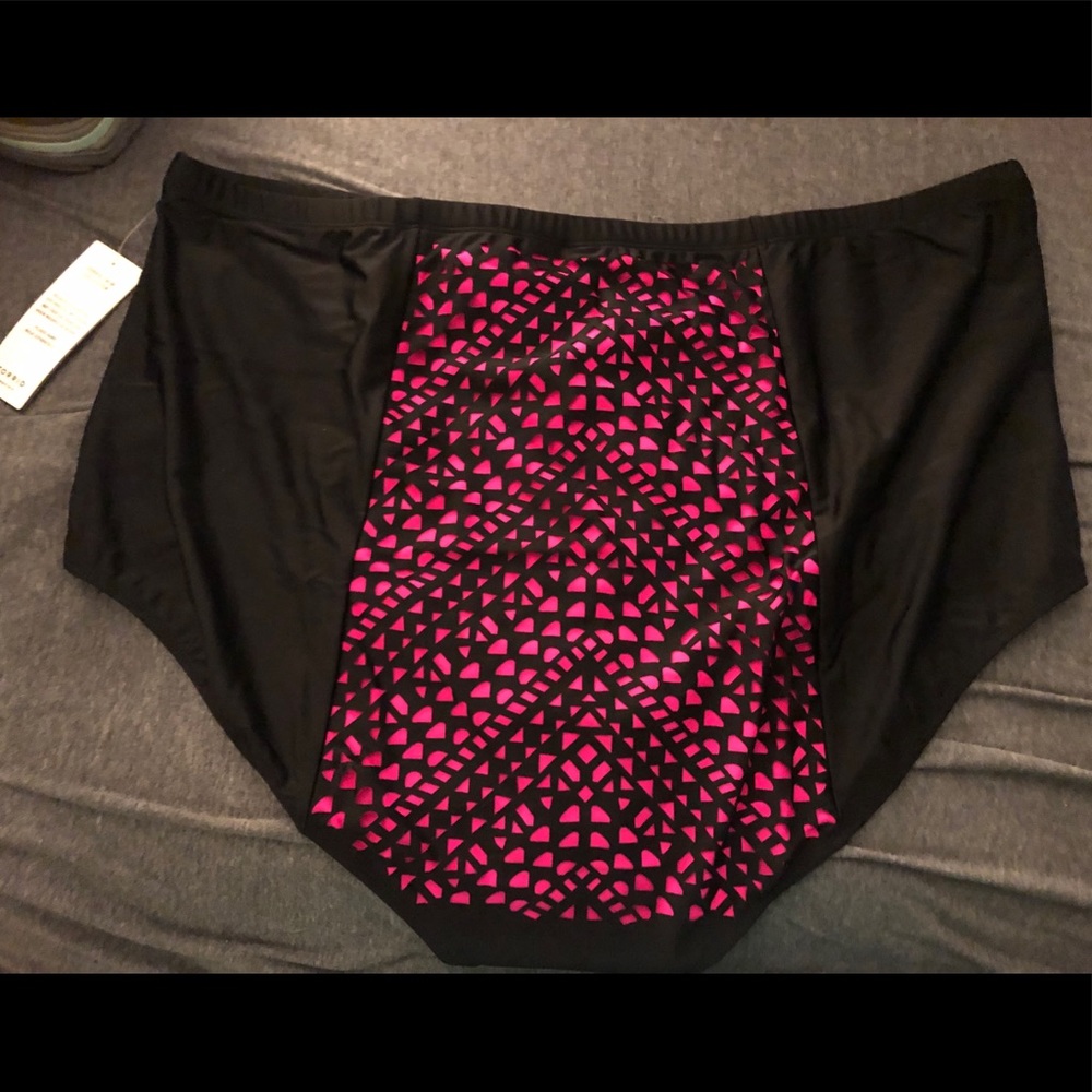 Torrid swim bottoms. Pink cut out. Size 5